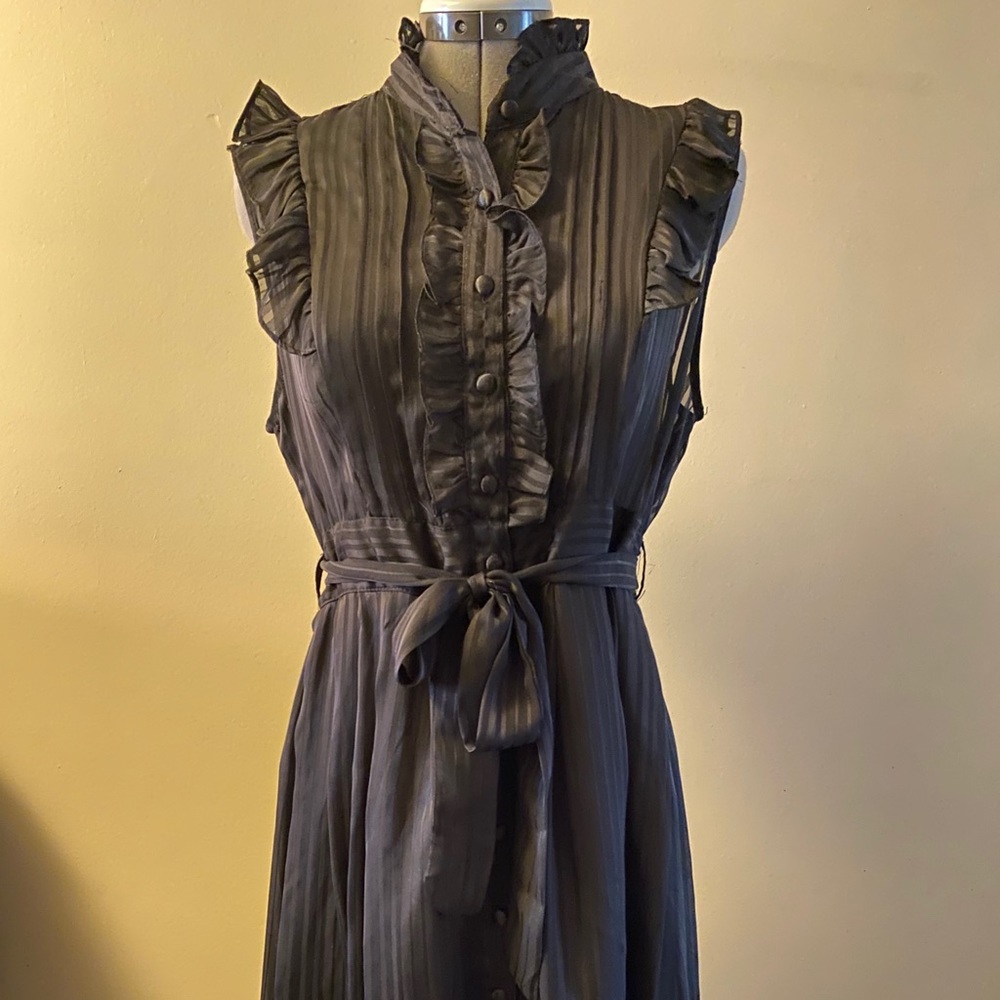 Sleeveless ruffle sheer knee length dress